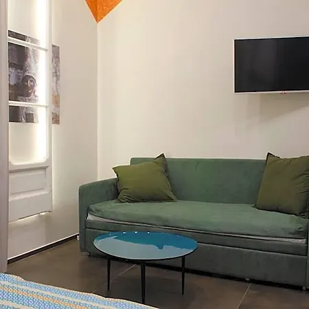Svelata Naples