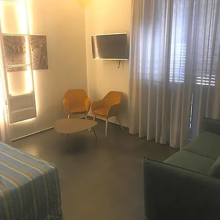 Svelata 3* Napoli