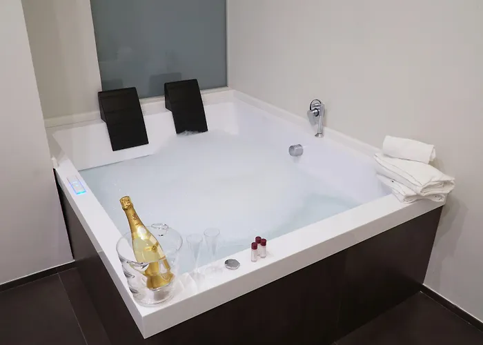 Svelata Hotel Nápoles